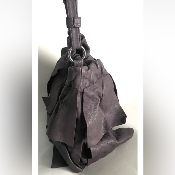 Le Bulga Lavender Ruffle Hobo Leather Shoulder Bag Made In Italy - Picture 9 of 16